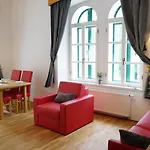 Sneznik Castle Estate 아파트호텔 Stari Trg pri Lozu