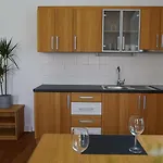 아파트호텔 Sneznik Castle Estate Stari Trg pri Lozu
