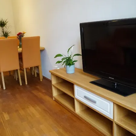 מלון דירות Sneznik Castle Estate