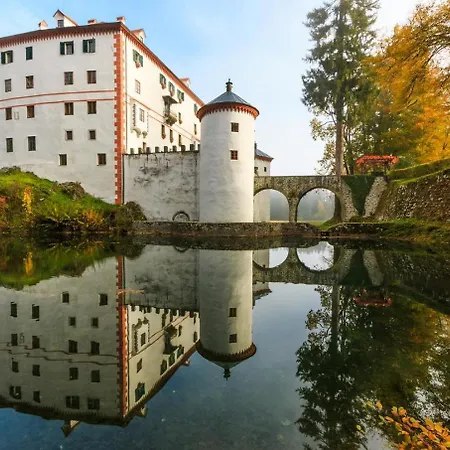 Hotel apartamentowy Sneznik Castle Estate