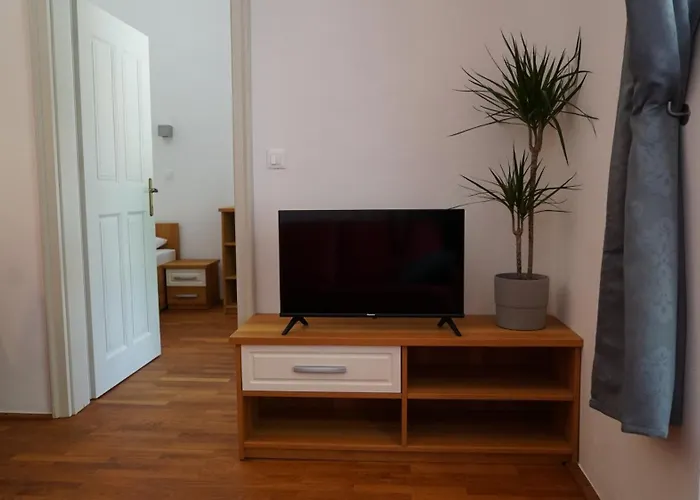 מלון דירות Sneznik Castle Estate