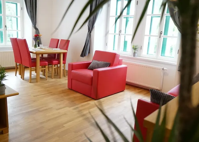 Aparthotel Sneznik Castle Estate 3*