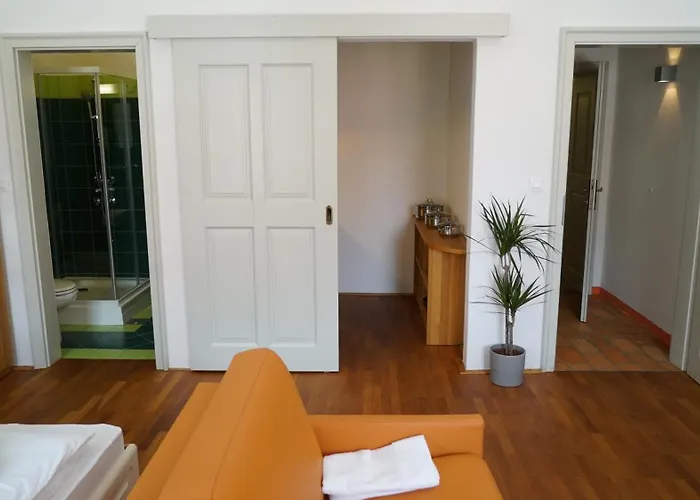 Aparthotel Sneznik Castle Estate Stari Trg pri Lozu