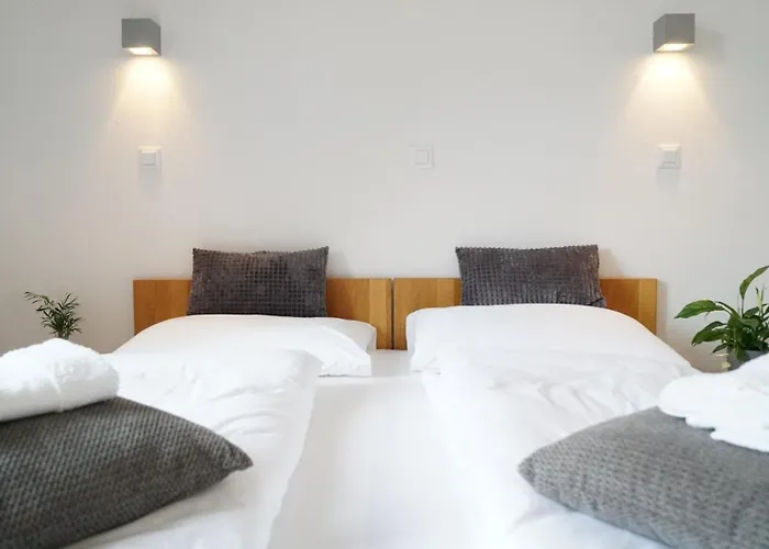 Sneznik Castle Estate 3* Stari Trg pri Lozu