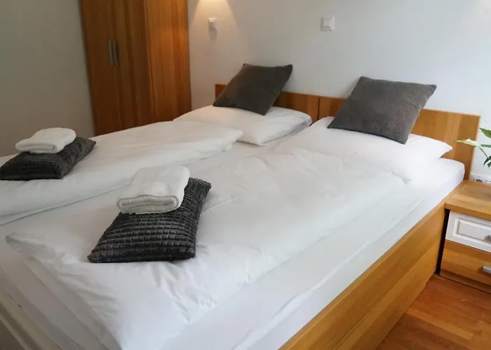 Aparthotel Sneznik Castle Estate