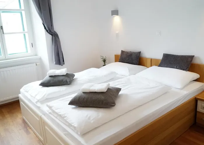 Aparthotel Sneznik Castle Estate 3*